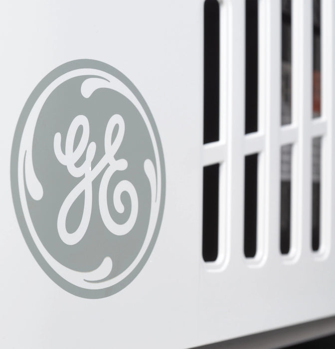 Ge Appliances Exterior RV Air Conditioner 15k-White